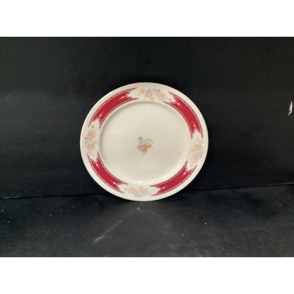 Homer Laughlin B1318 (similar to Clive/Majestic) Luncheon Plate (AS IS)*